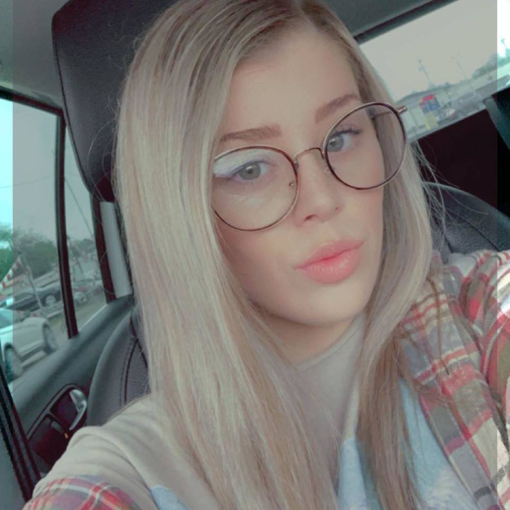 Meet your Posher, Shelbi